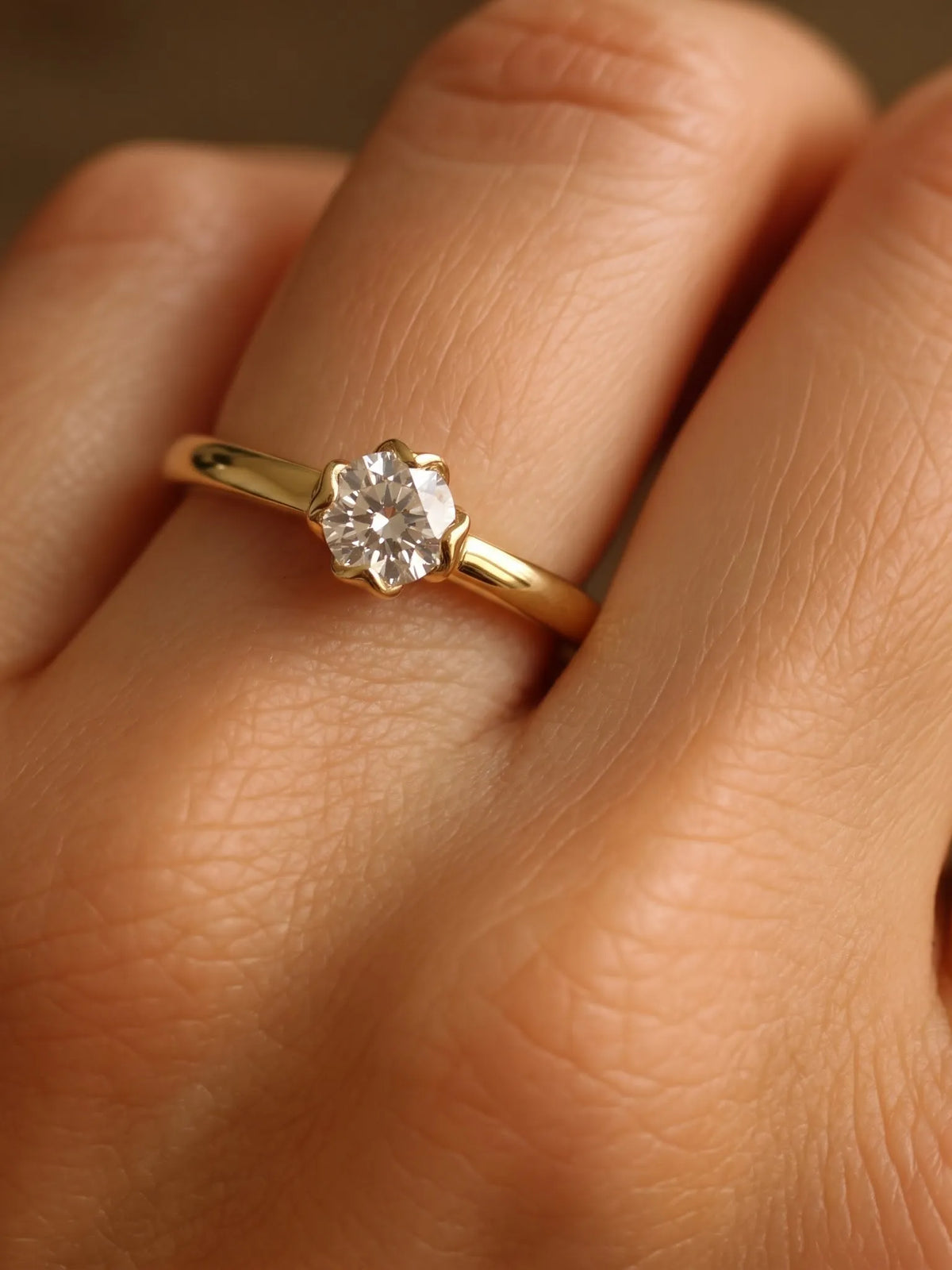 1 Carat Round Cut Lab Grown Diamond Solitaire Engagement Ring