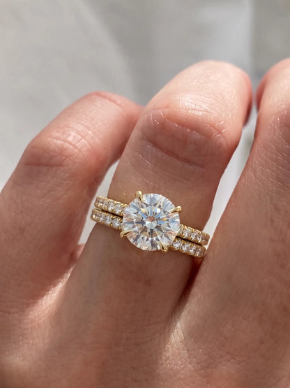 3 Carat Round Solitaire Lab Grown Diamond Pavé Bridal Ring Set