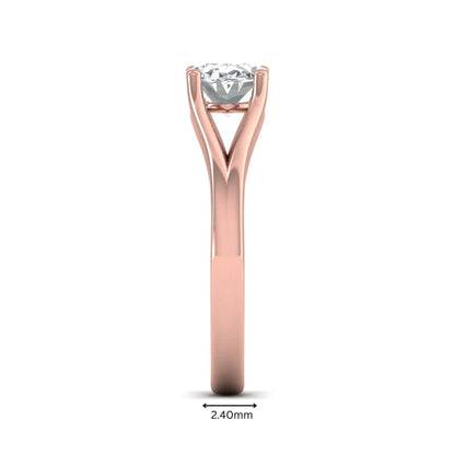 Oval Split Shank Lab Grown Diamond Engagement Ring featuring a 9.00 × 7.00 mm oval-cut center diamond in a four-prong setting with an elegant split shank band in rose gold